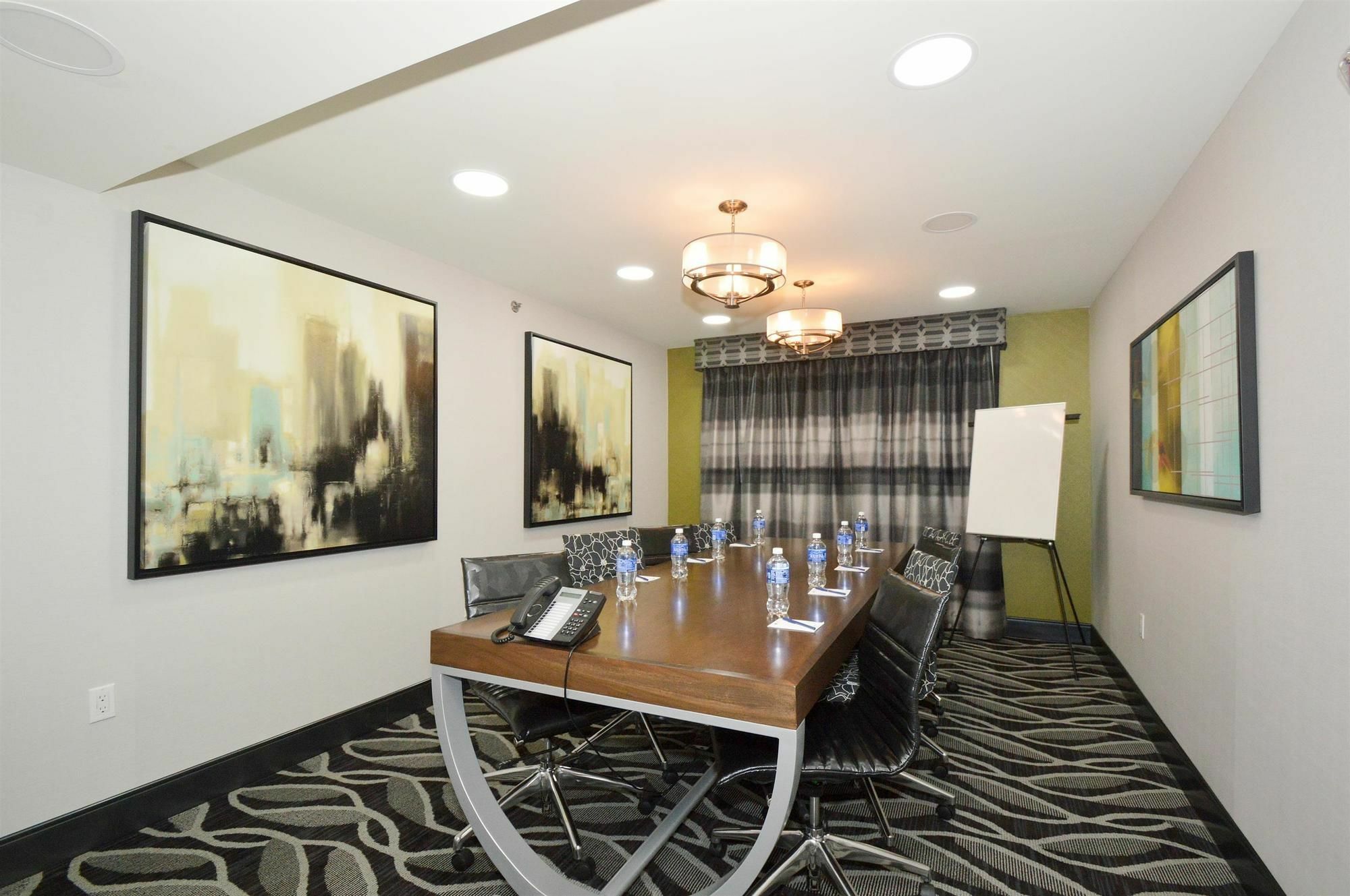 Best Western Plus Laguardia Airport Hotel Queens Nova York Exterior foto